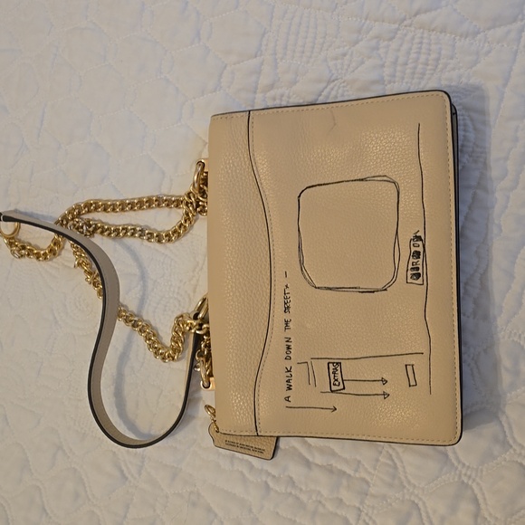 Coach Cream Shoulder Bag with Gold Chain - Picture 5 of 7